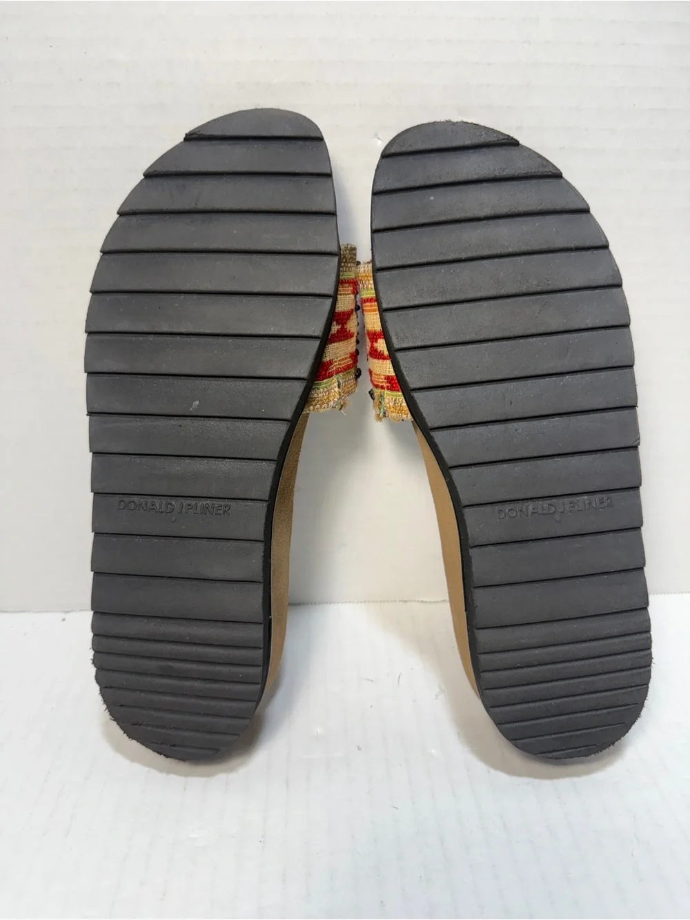 Donald J Pliner Cavasp Slide Sandals Beaded Aztec Pattern Strap Women’s Size 8M